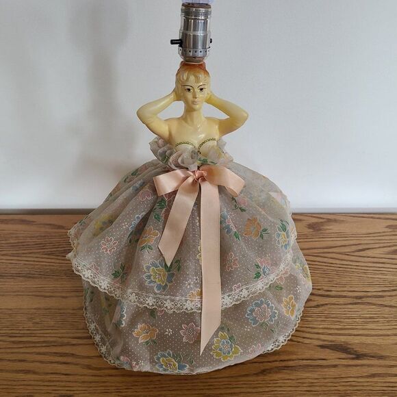 Vintage Lady In Dress MCM Lamp Celluloid Plastic Floral Swiss Dot Hoop Skirt - Picture 3 of 16